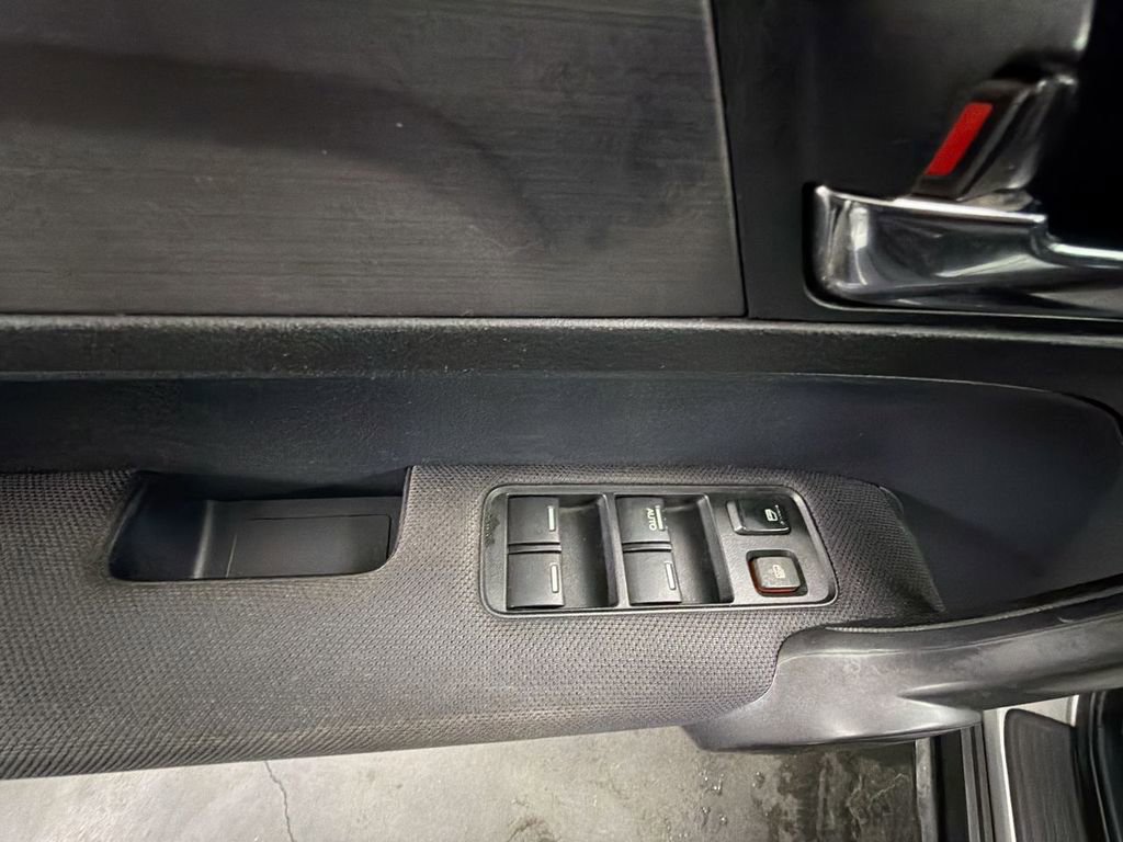 Used 2009 Honda CR-V LX image 19