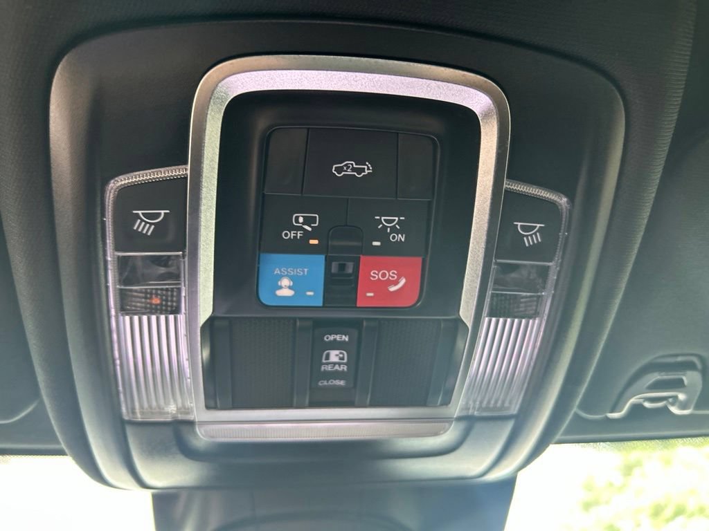 Used 2026 RAM 2500 Laramie AWD/4WD image 58