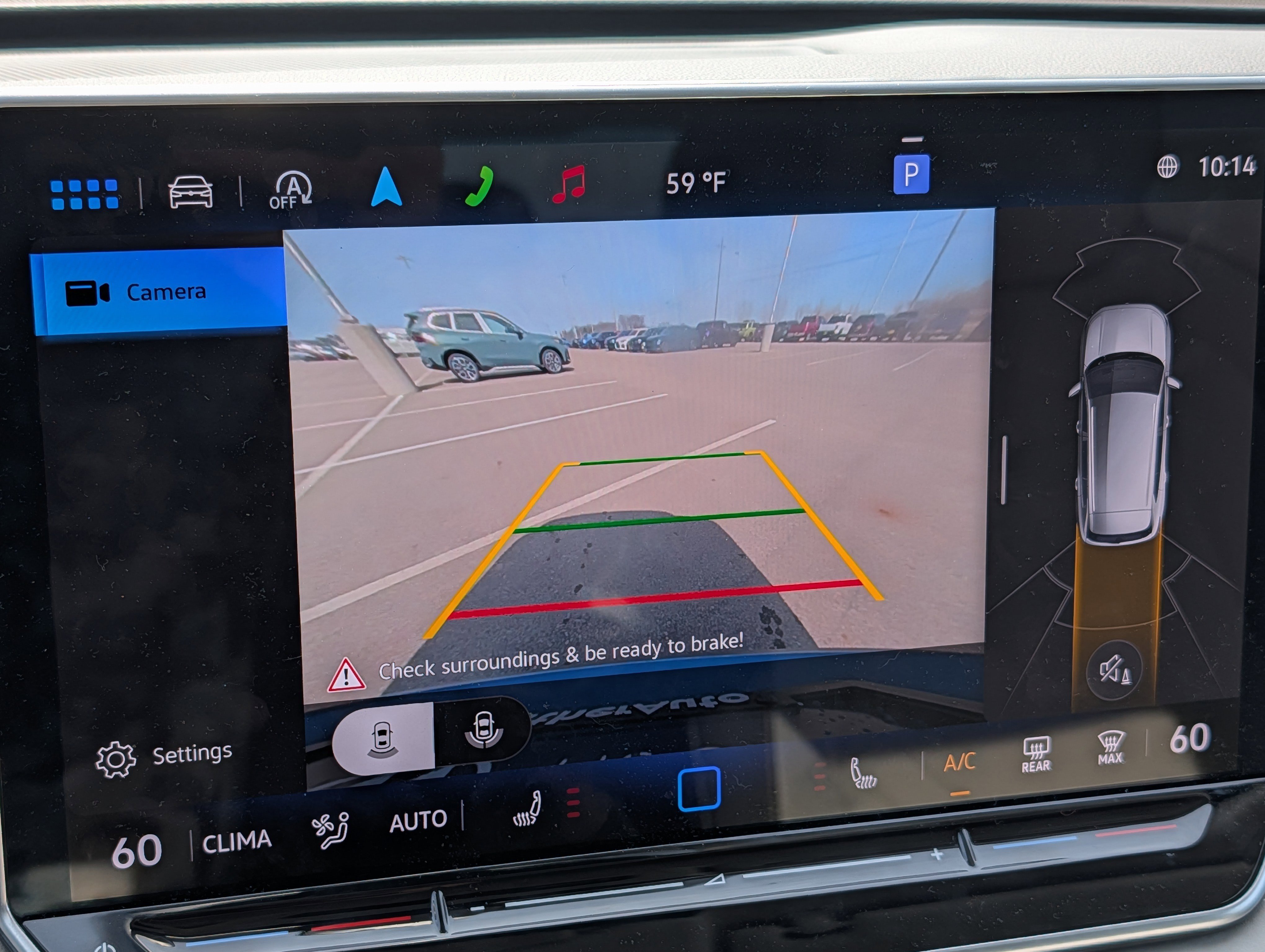 Certified 2025 Volkswagen Tiguan SE image 33