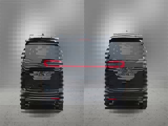 New 2026 Chrysler Pacifica Select w/ S Appearance Package image 7