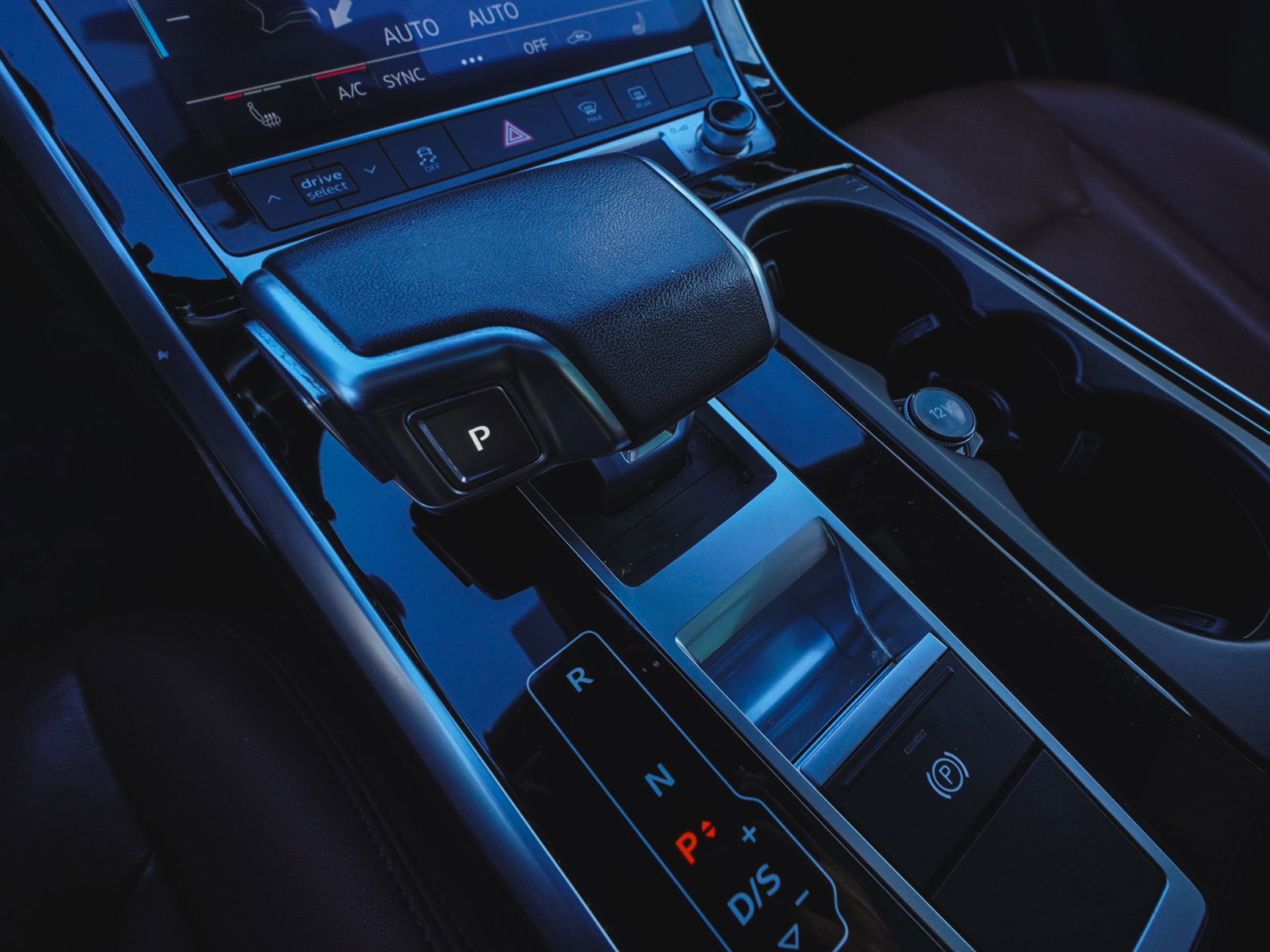 Used 2023 Audi Q7 3.0T Premium w/ Convenience Package image 29