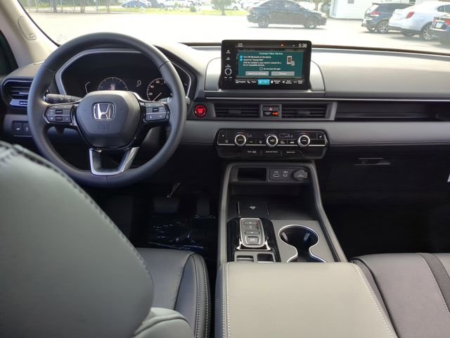 New 2025 Honda Pilot Touring image 14