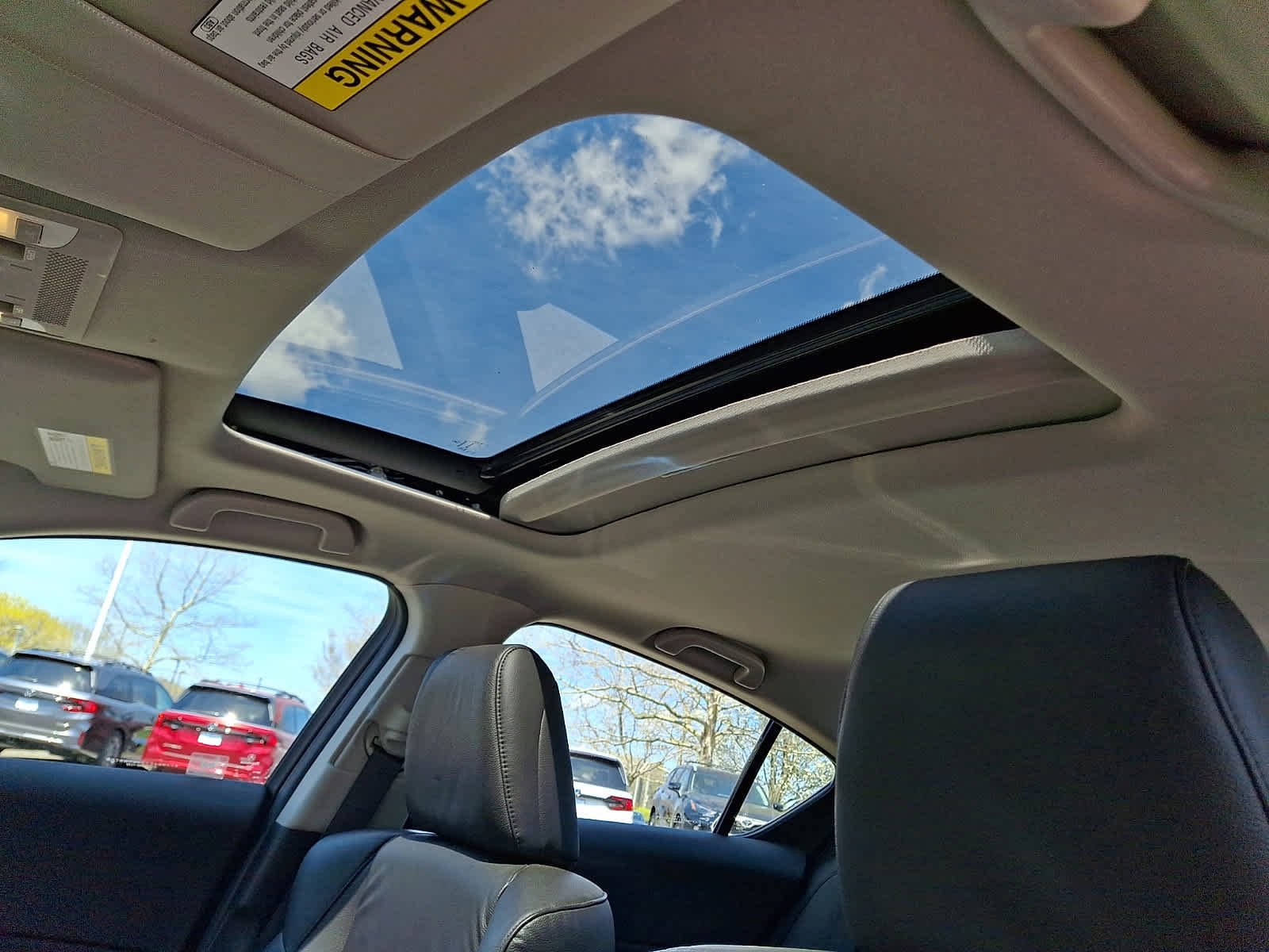 Used 2013 Acura ILX w/ Technology Package FWD image 16