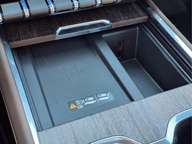 New 2026 GMC Acadia Denali Ultimate w/ LPO, Floor Liner Package image 9