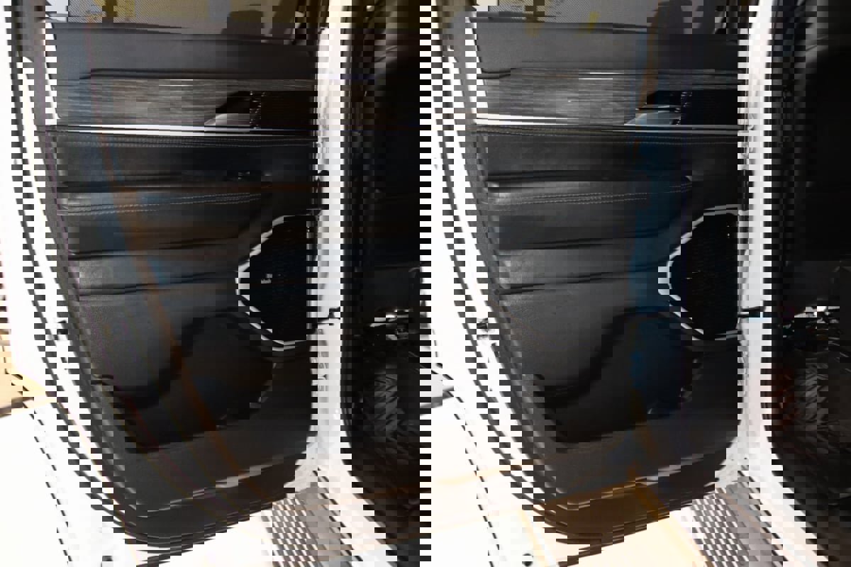 Used 2022 Jeep Wagoneer Series III w/ Premium Group I image 56