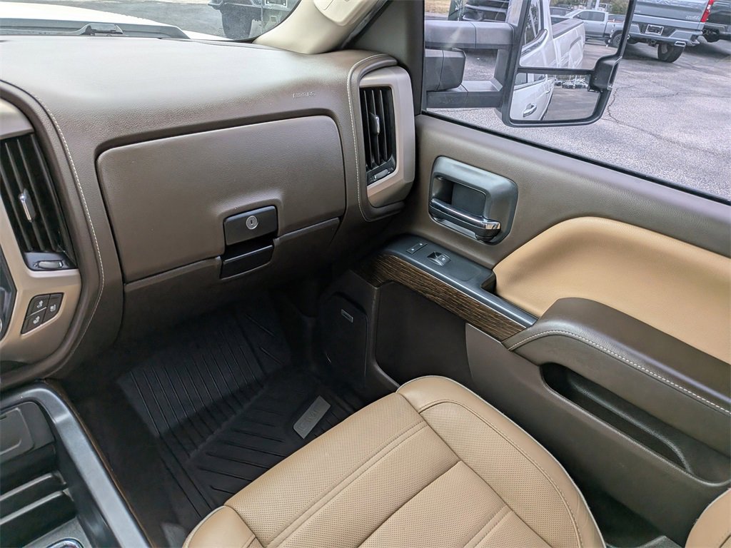 Used 2019 GMC Sierra 2500 Denali w/ Duramax Plus Package image 16