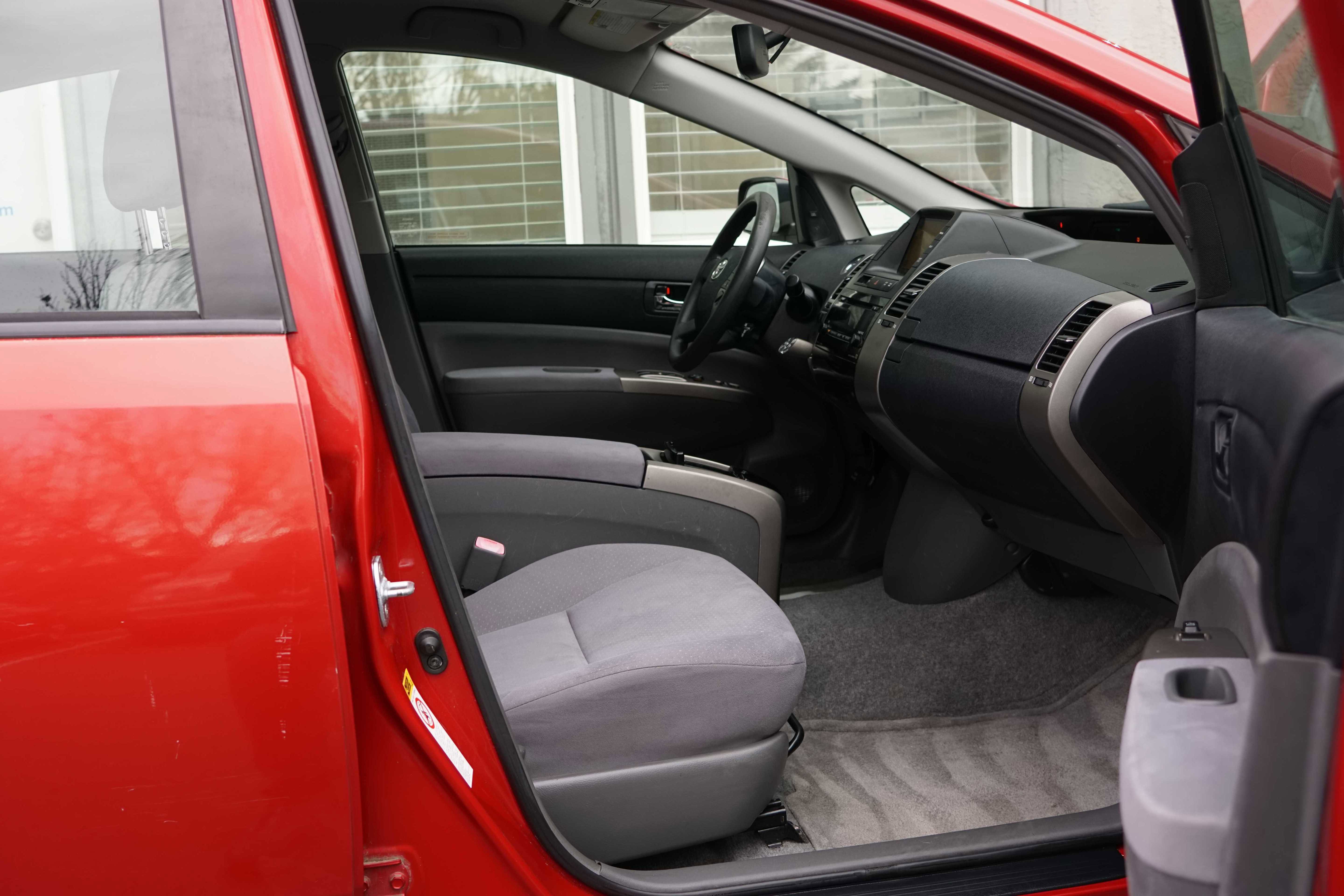 Used 2009 Toyota Prius Touring FWD image 34
