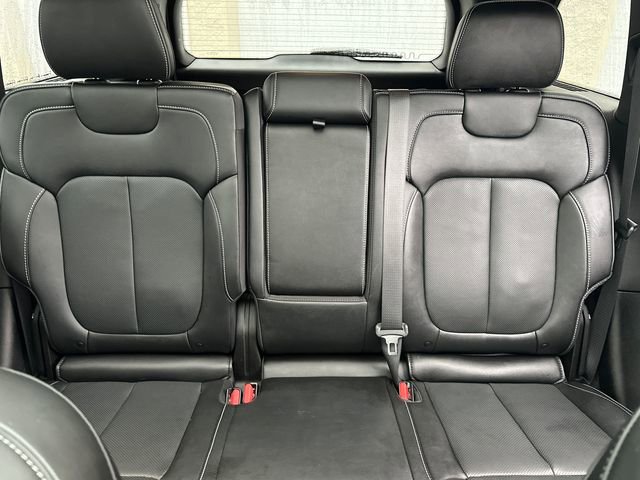 Used 2024 Jeep Grand Cherokee Overland w/ Trailer Tow Package image 39