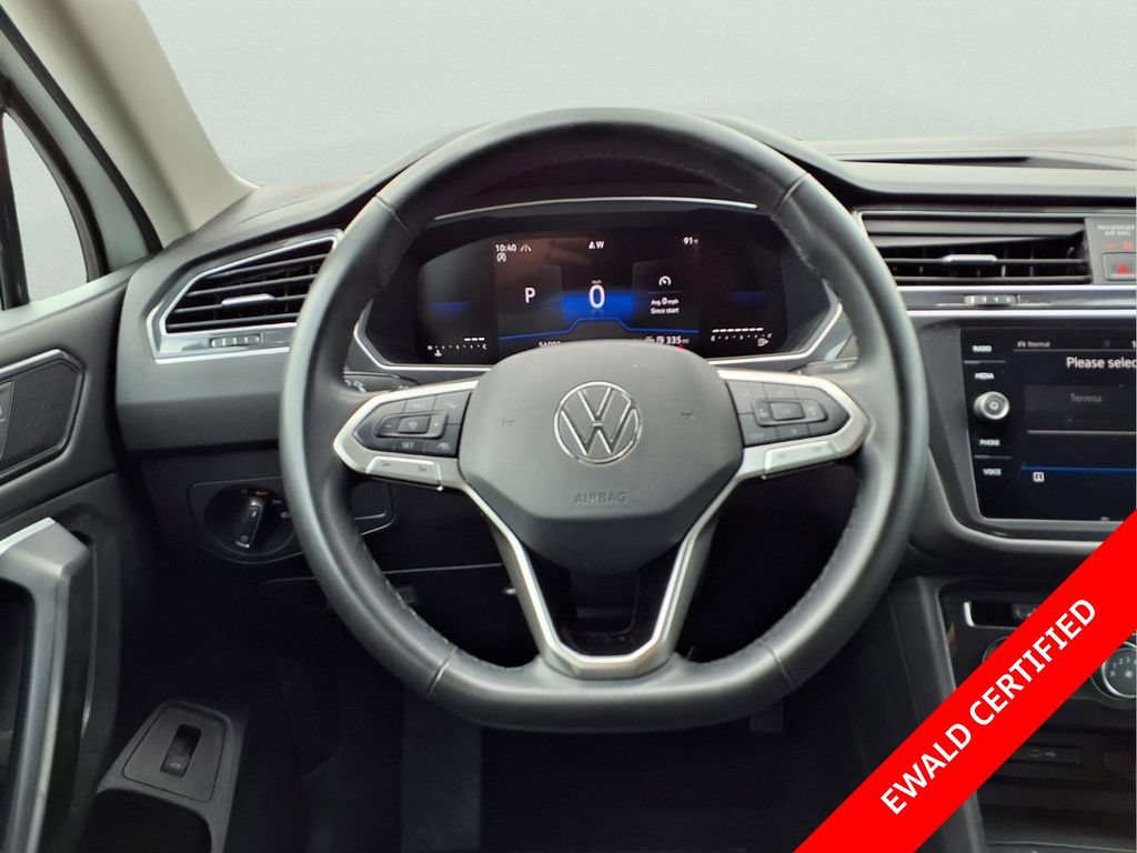 Used 2024 Volkswagen Tiguan Wolfsburg Edition AWD/4WD image 9