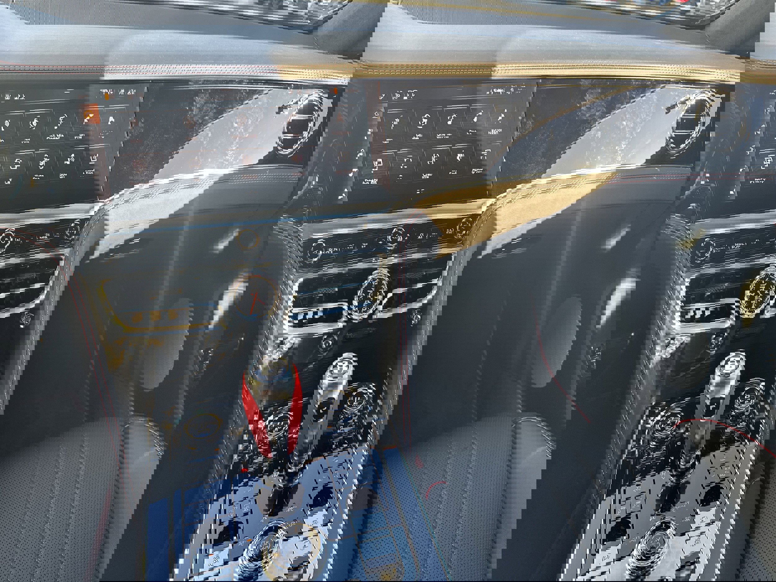 New 2026 Bentley Flying Spur Plug-In Hybrid image 22