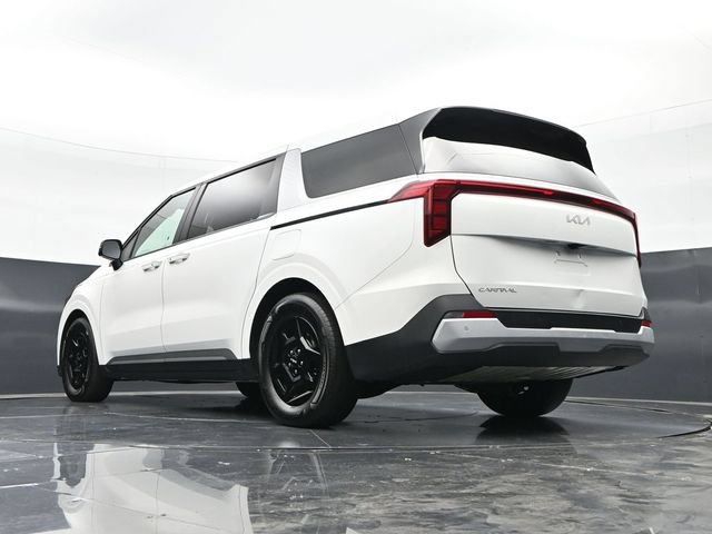 Used 2026 Kia Carnival FWD image 46