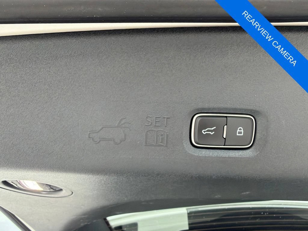 Used 2025 Ford Expedition Active AWD/4WD image 19