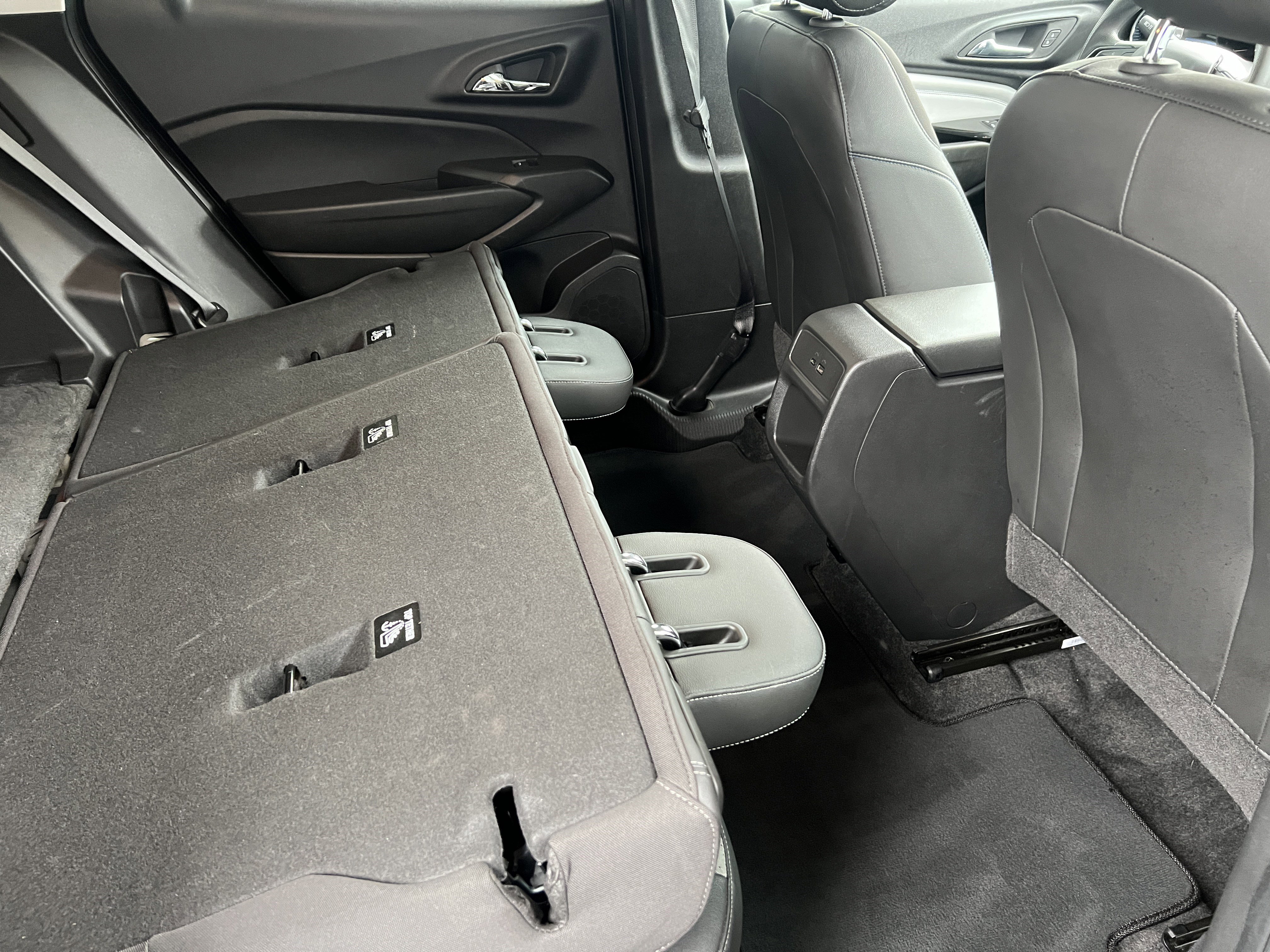 Used 2024 Chevrolet Trax LT FWD image 21