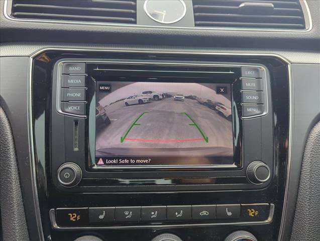 Used 2017 Volkswagen Passat 1.8T R-Line image 17