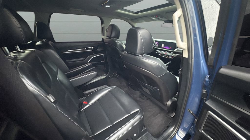 Used 2025 Kia Telluride S image 25