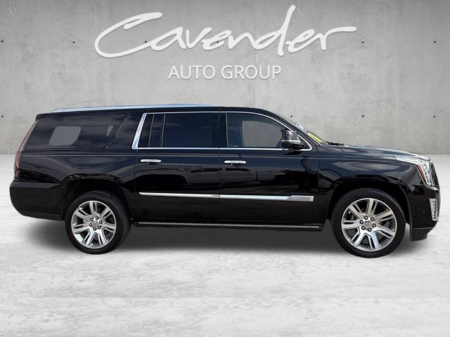 Used 2018 Cadillac Escalade ESV Premium Luxury RWD image 17
