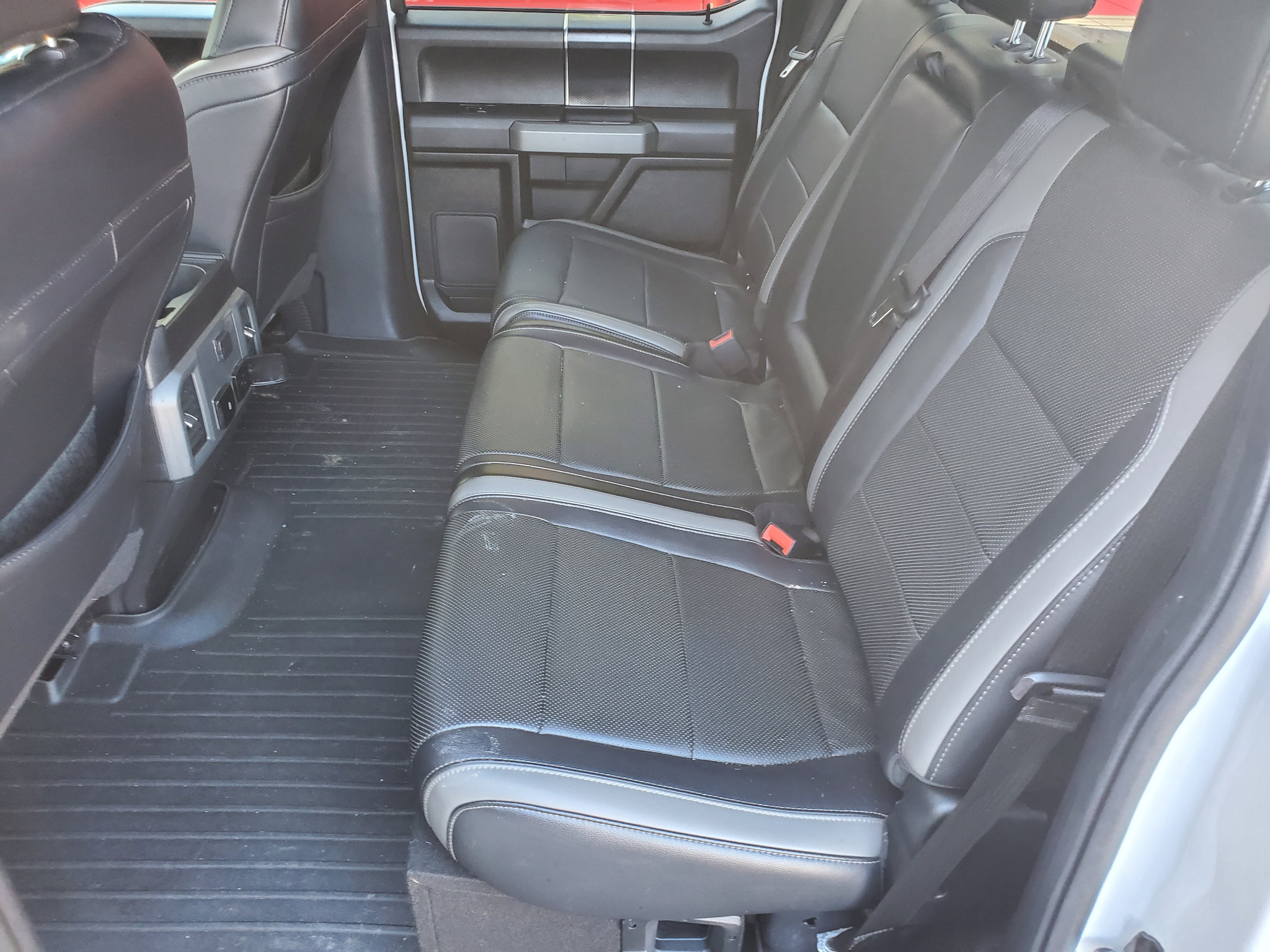 Used 2018 Ford F150 Raptor w/ Equipment Group 801A Mid image 48