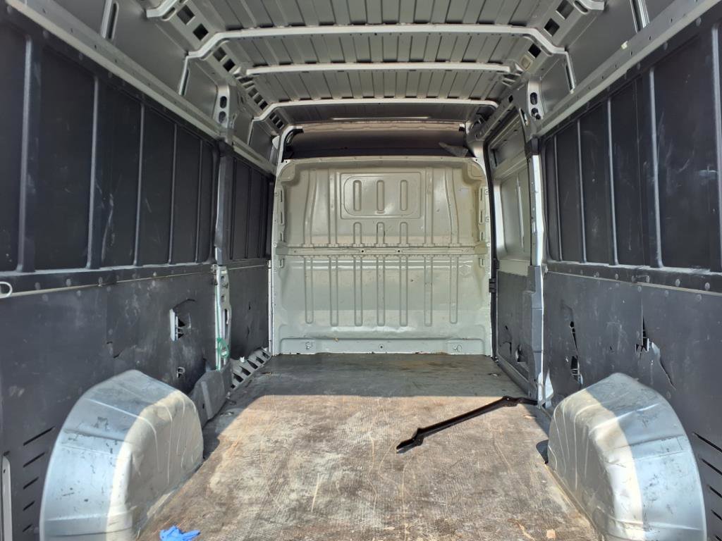 Used 2019 RAM ProMaster 2500 w/ Interior Convenience Group image 14