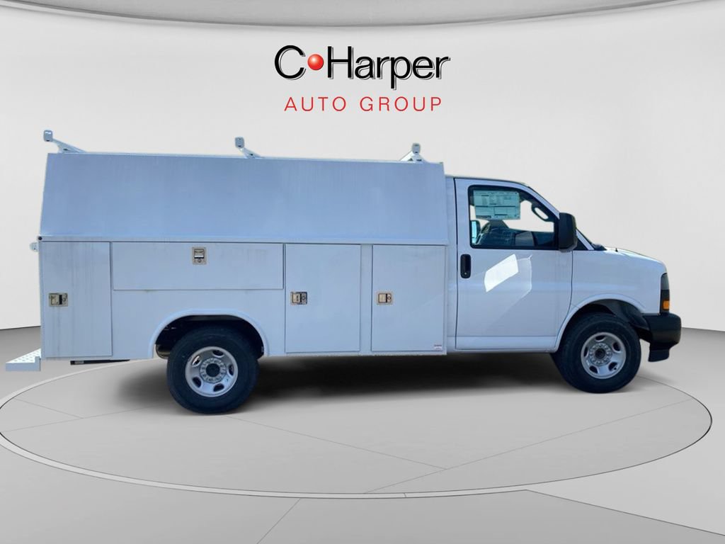 New 2026 Chevrolet Express 3500 w/ Power Convenience Package RWD image 2
