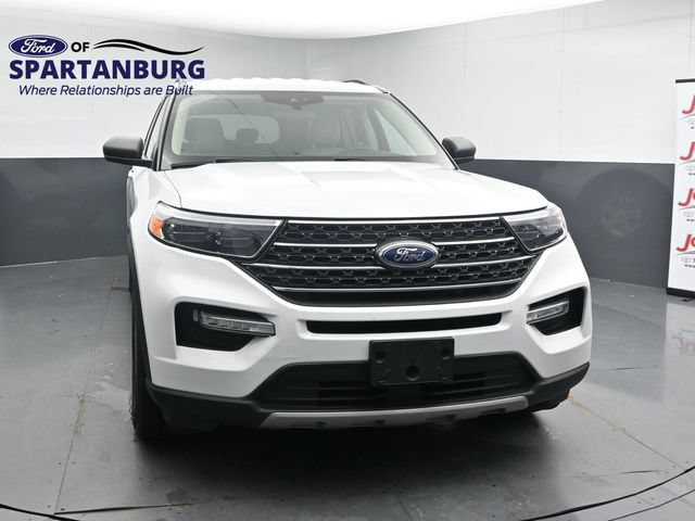 Certified 2024 Ford Explorer XLT w/ Equipment Group 202A AWD/4WD image 2