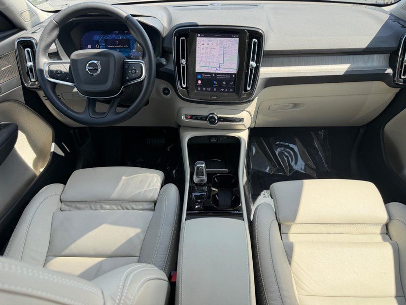 Used 2023 Volvo XC40 B5 Ultimate w/ Protection Package Premier AWD/4WD image 12