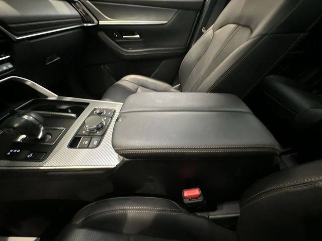 Used 2024 MAZDA CX-90 Plug-In Hybrid w/ Preferred image 26