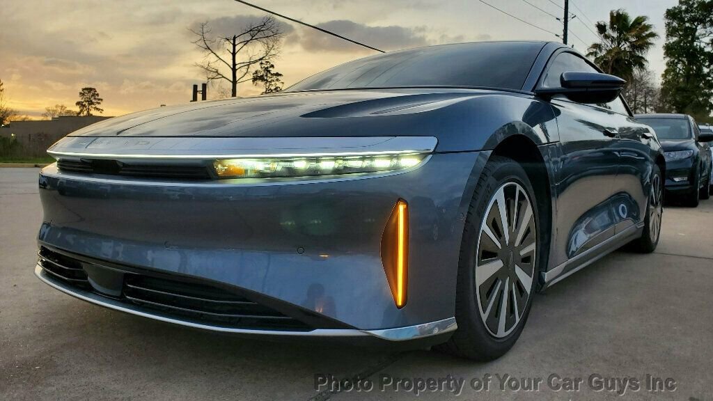 Used 2025 Lucid Air Pure image 23