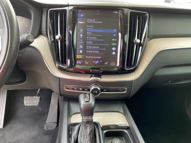 Used 2021 Volvo XC60 T5 Inscription w/ Climate Package AWD/4WD image 28