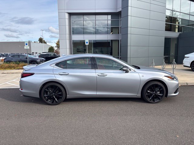 Used 2024 Lexus ES 350 F Sport w/ Accessory Package (Z1) FWD image 2
