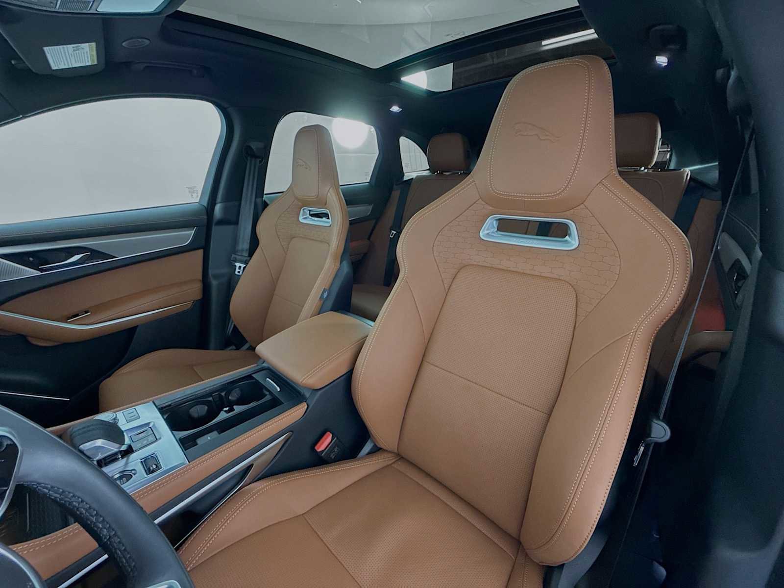 New 2026 Jaguar F-PACE R-Dynamic S AWD/4WD image 11