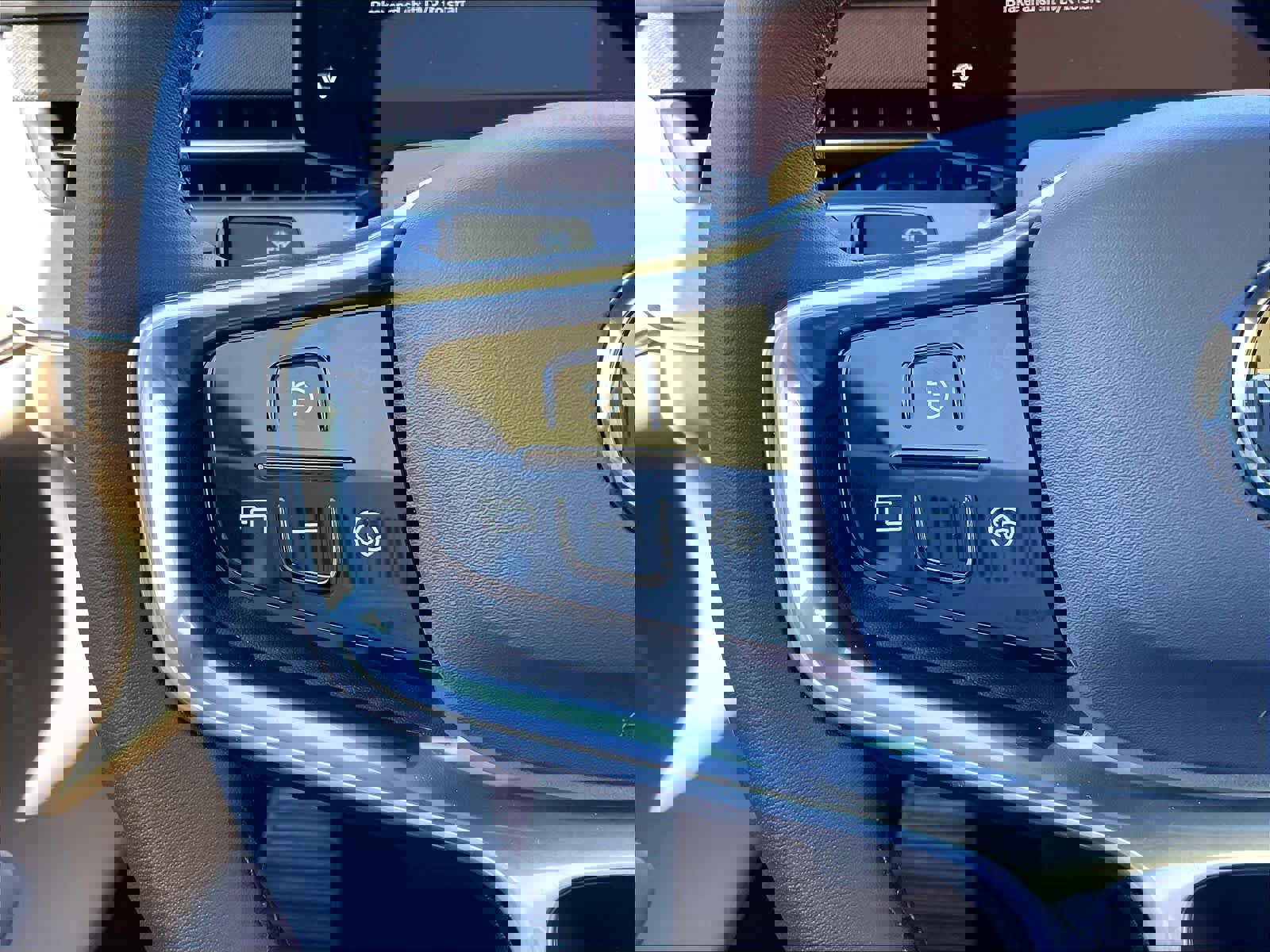 New 2026 Volvo EX90 Plus image 17