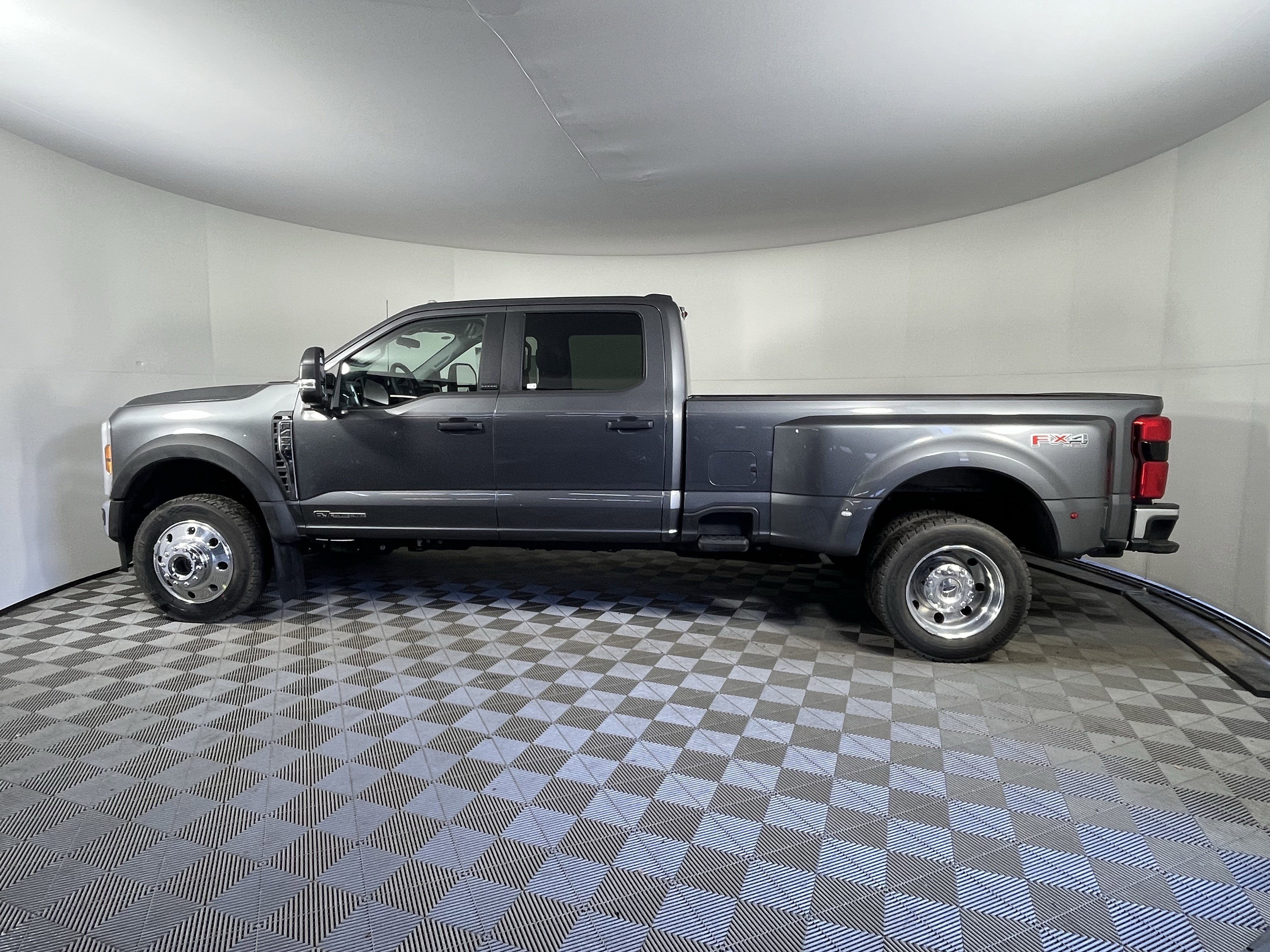 New 2026 Ford F450 XL w/ 360-Degree Camera Package image 2