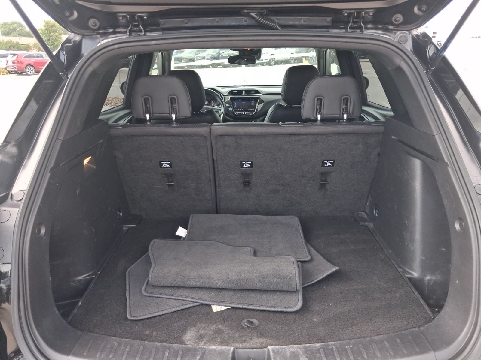 Used 2022 Chevrolet TrailBlazer RS w/ Technology Package FWD image 24