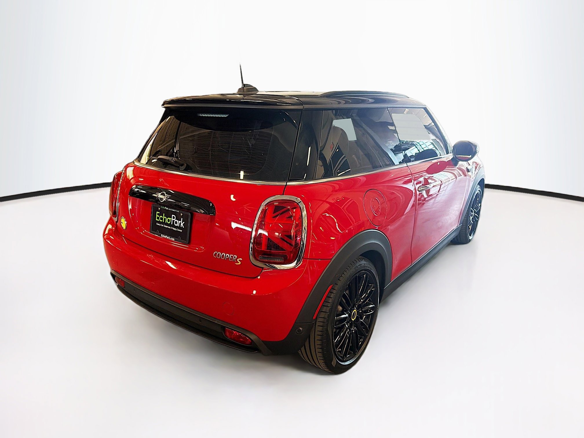Used 2022 MINI Cooper SE w/ Driver Assistance Package FWD image 9