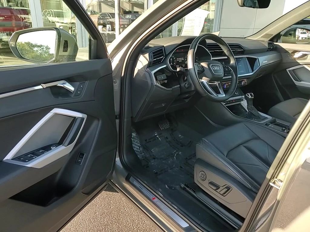 Used 2021 Audi Q3 2.0T Premium Plus image 10