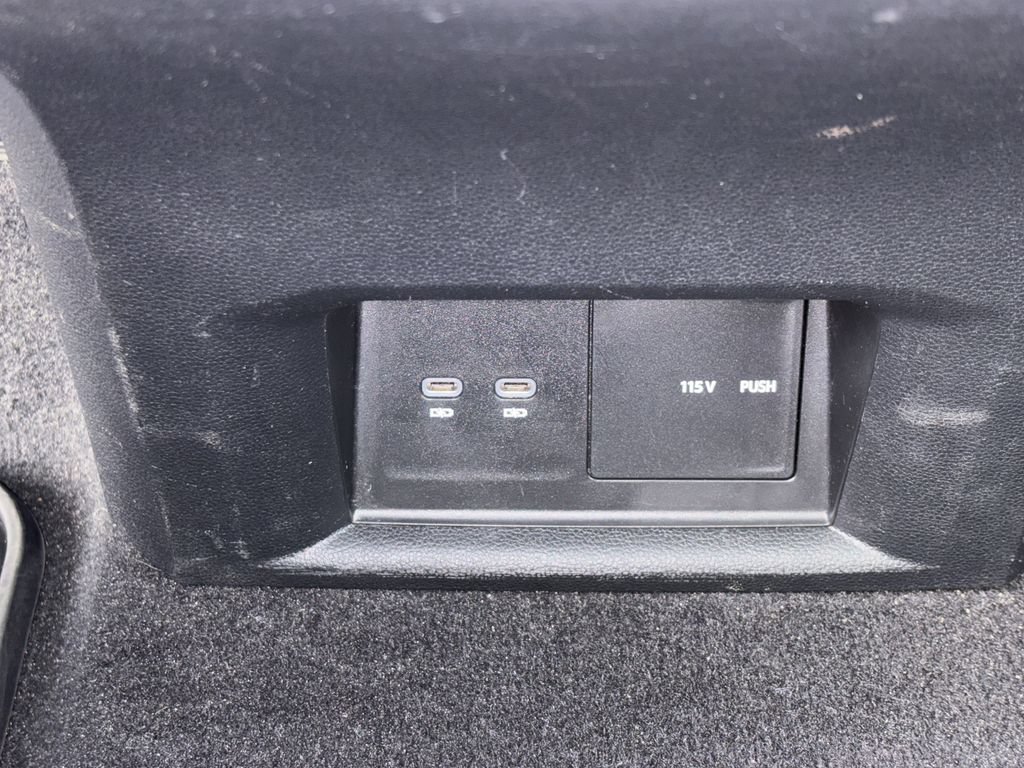 Certified 2023 Volkswagen Atlas SEL AWD/4WD image 22