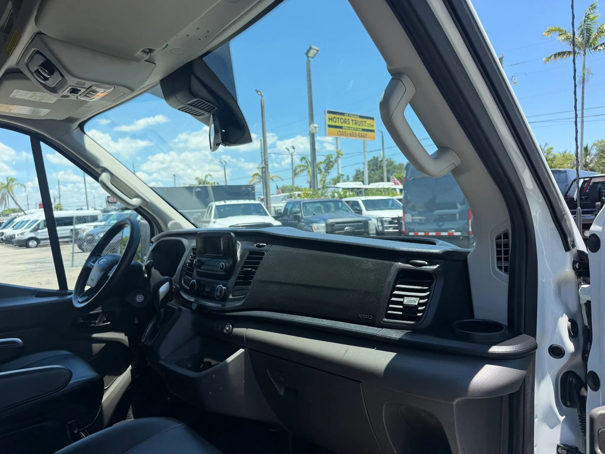 Used 2020 Ford Transit 350 XL RWD image 18