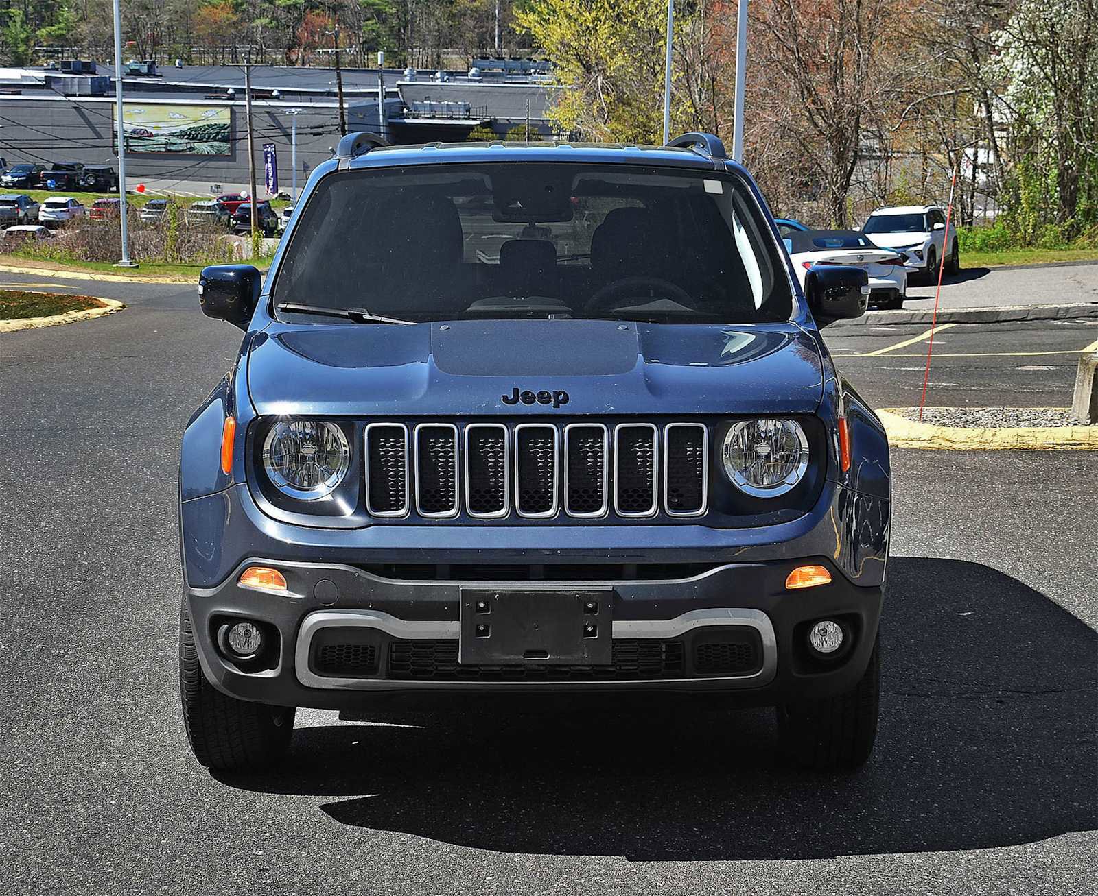 Used 2023 Jeep Renegade Latitude AWD/4WD image 5