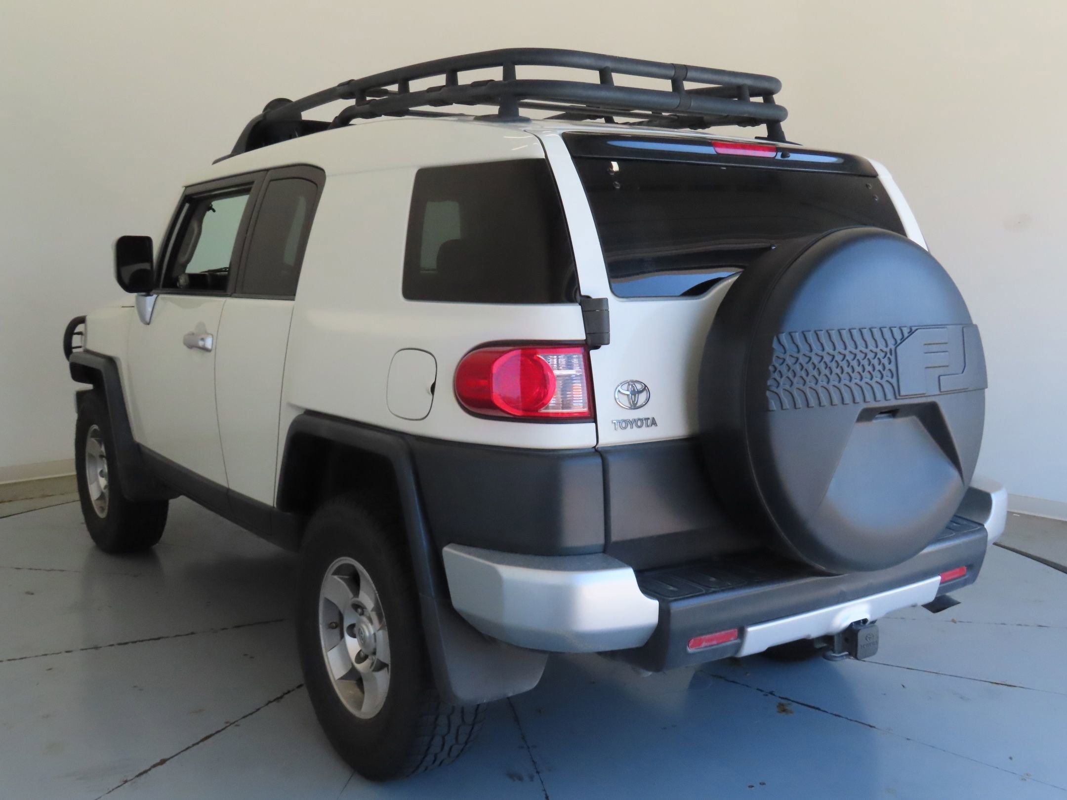 Used 2010 Toyota FJ Cruiser 4WD image 5