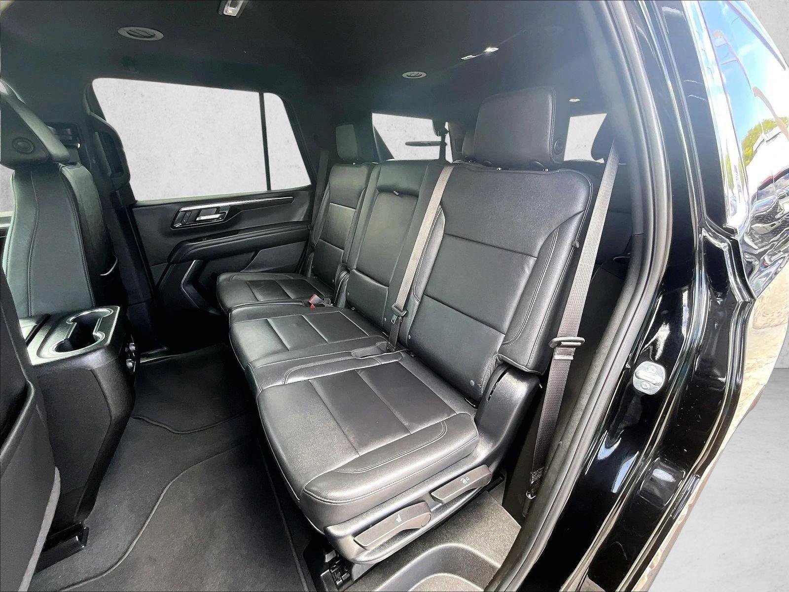 Used 2025 Chevrolet Tahoe LT RWD image 27