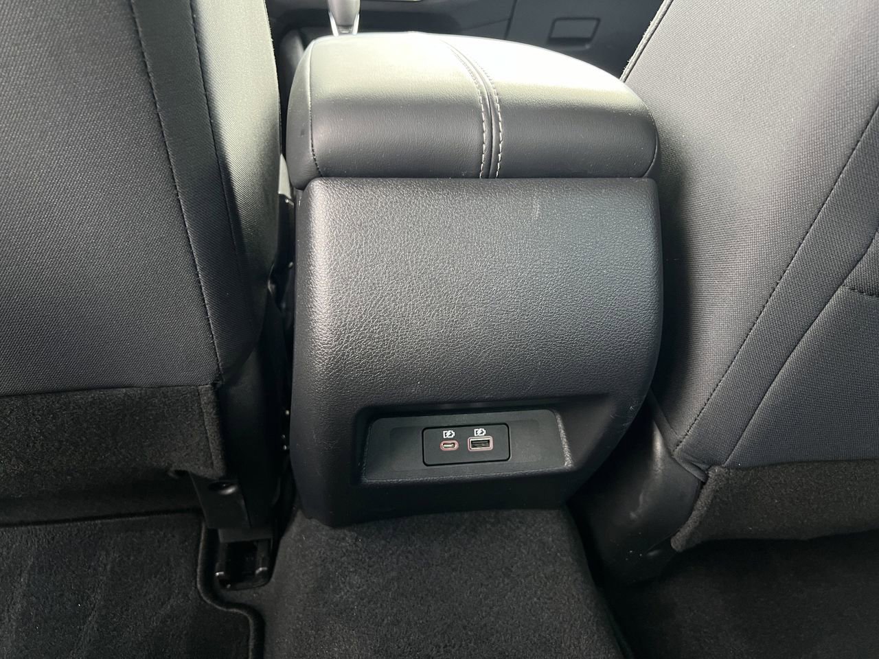 Used 2024 Nissan Altima 2.5 SV FWD image 23