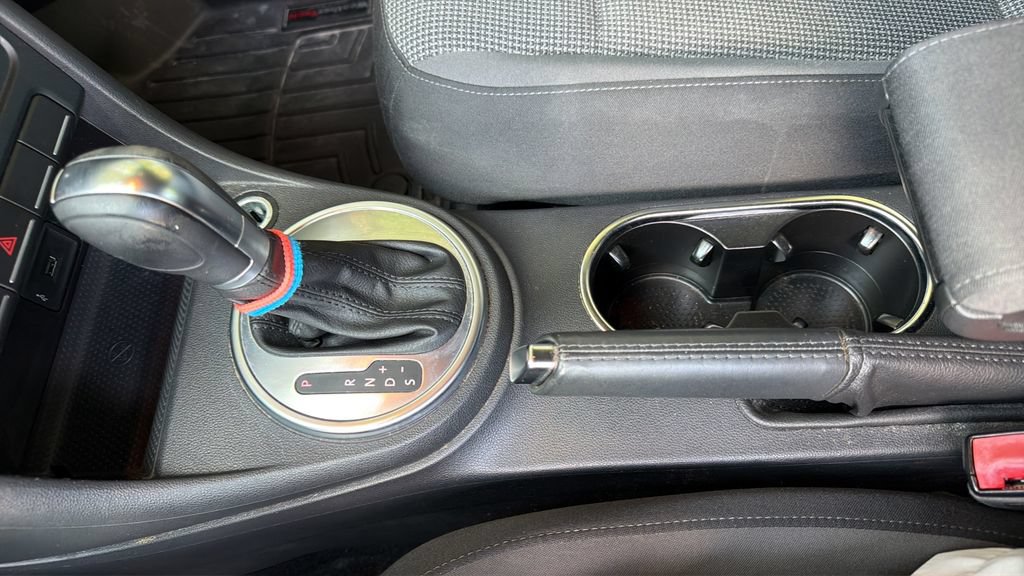 Used 2019 Volkswagen Beetle 2.0T S FWD image 14
