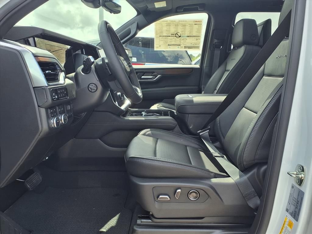 New 2026 GMC Yukon Denali w/ Denali Reserve Package AWD/4WD image 8