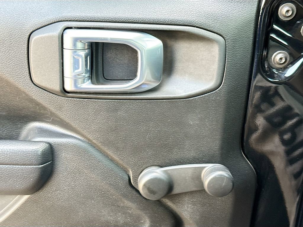 Used 2022 Jeep Wrangler Unlimited Sport image 19