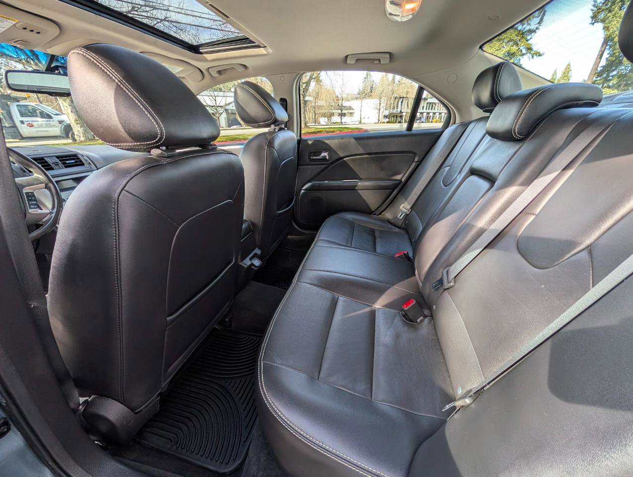 Used 2011 Ford Fusion Hybrid w/ 501A Rapid Spec Order Code image 8