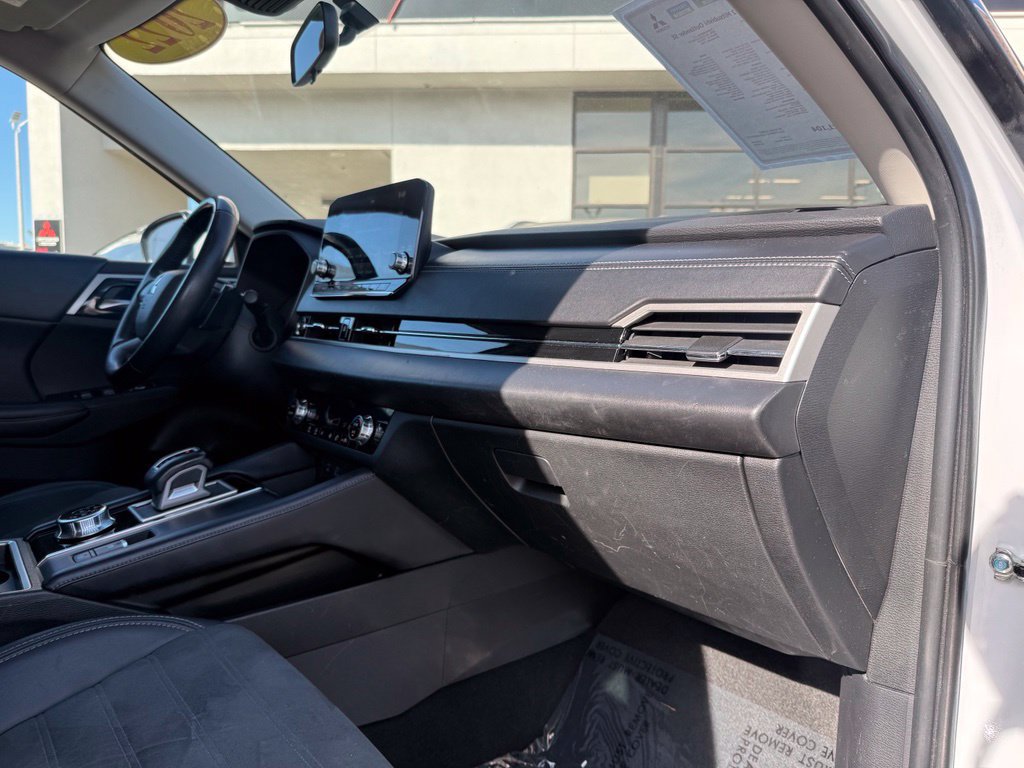 Used 2022 Mitsubishi Outlander SE FWD image 18