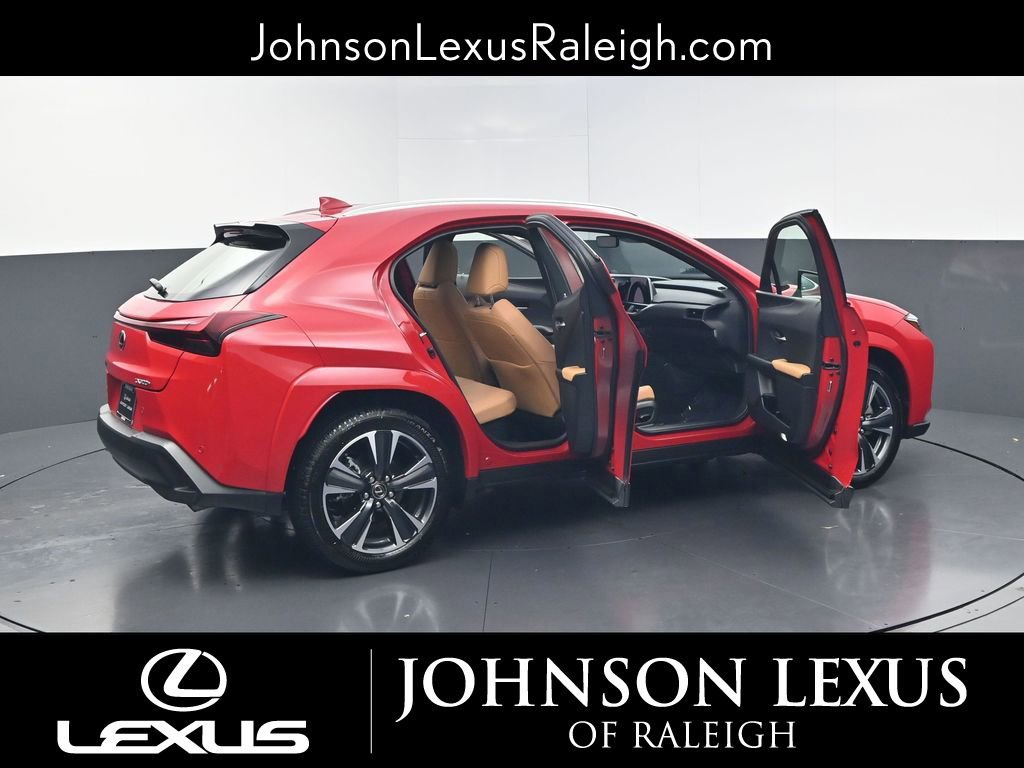 Certified 2025 Lexus UX 300h FWD w/ Accessory Package (Z1) image 31