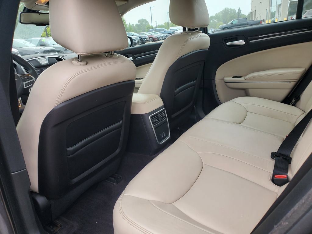 Used 2017 Chrysler 300 Limited w/ Value Package AWD/4WD image 8