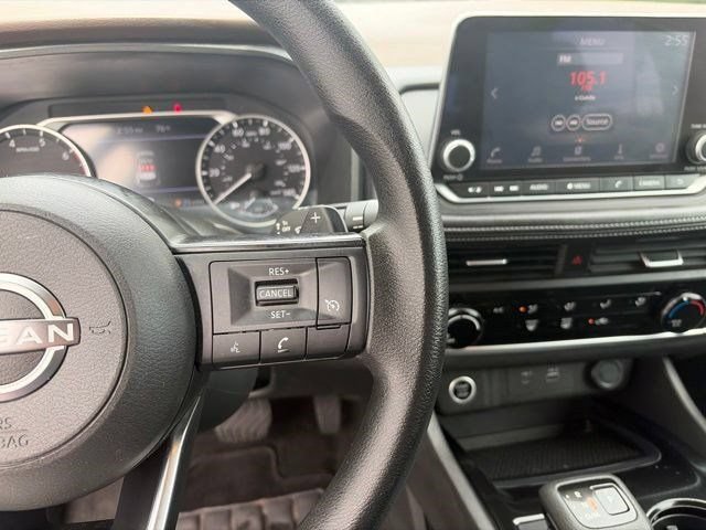 Used 2023 Nissan Rogue S FWD image 18