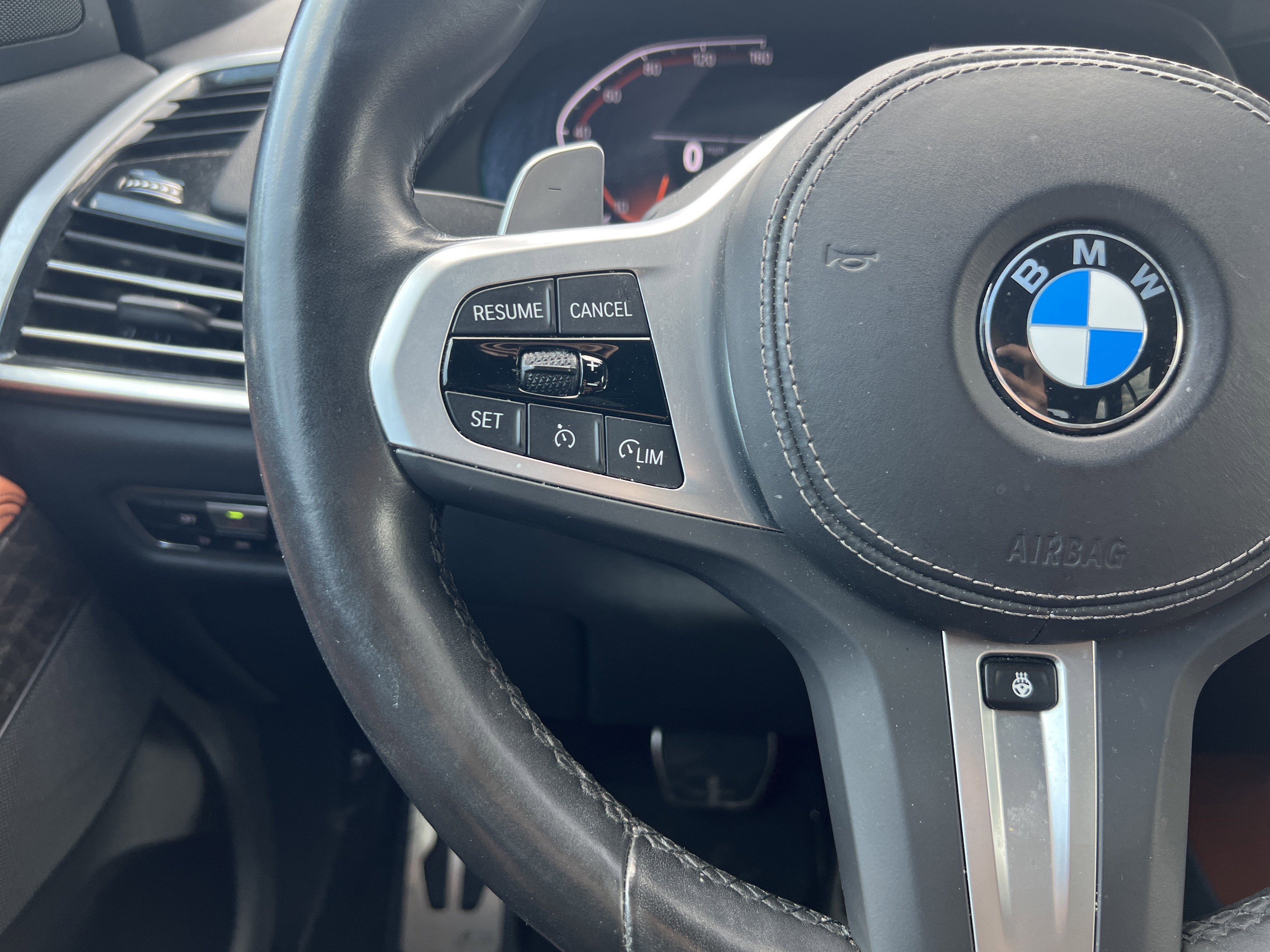 Certified 2022 BMW X5 xDrive40i w/ M Sport Package AWD/4WD image 19